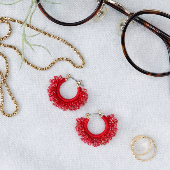 梭織花邊和珠子耳環 Hoop Juicy Red * 可換成耳環 第3張的照片