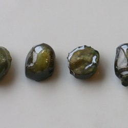 33.9ｃｔ　天然石　ブラックスターサファイア　原石　４個セット　 2枚目の画像