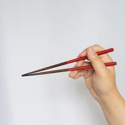 【漆塗り】五角形のお箸 【女性向けの長さ】赤色（朱色）短め　日本製 6枚目の画像