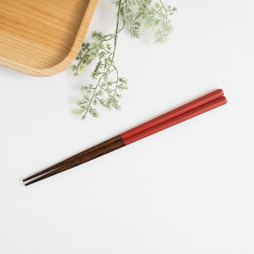 漆塗り】五角形のお箸 【女性向けの長さ】赤色（朱色）短め 日本