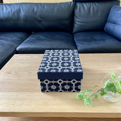 インテリアボックス【M】 anemone （ネイビー） ミナペルホネンの生地  