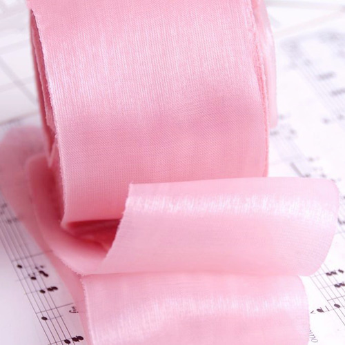 SALE ピンク〈長さ2M〉シャイニー リボン 幅60mm ラメ ツヤ感 リボン