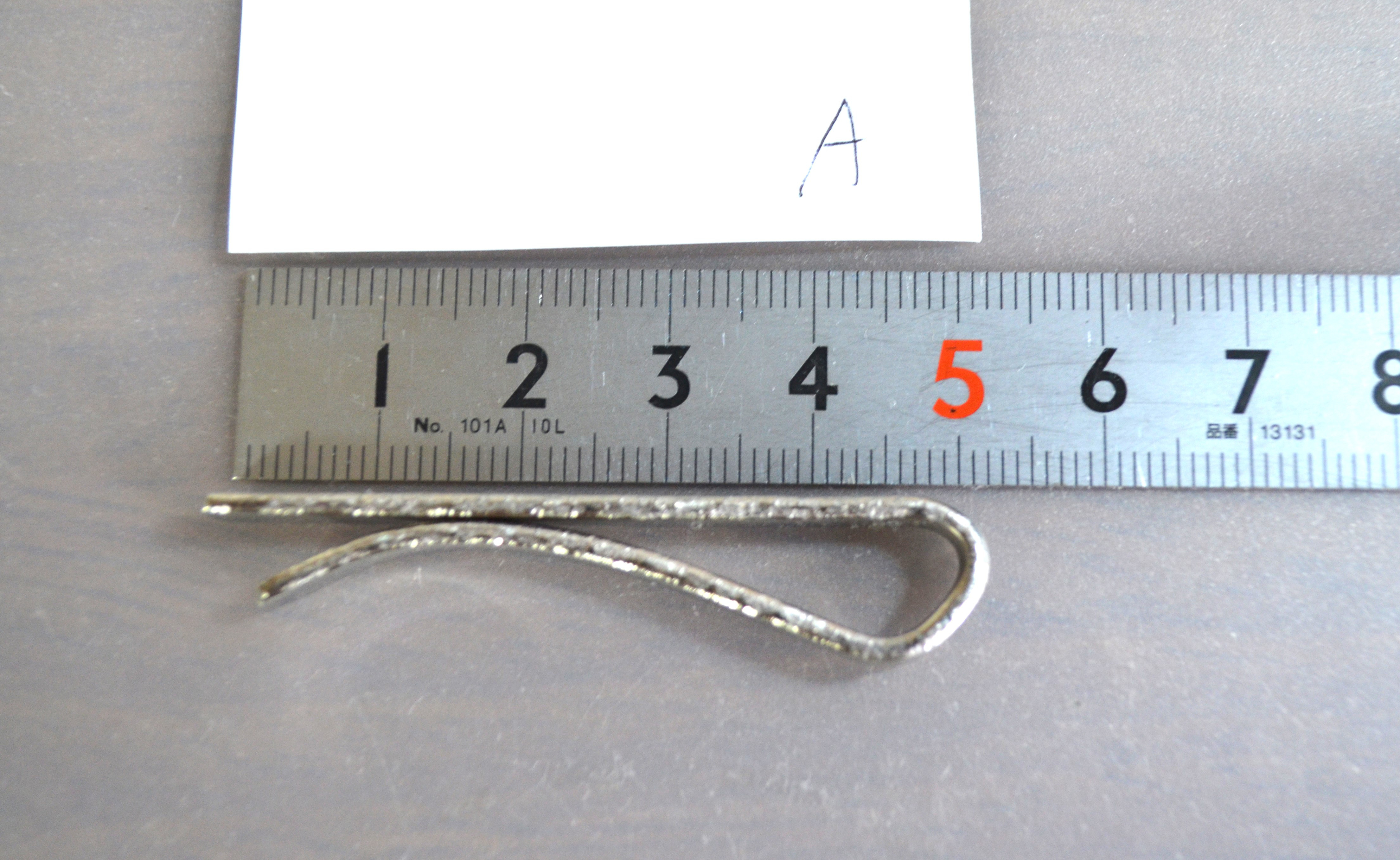 Titanium tie bar・純チタンネクタイピン・荒し鎚目・光と若草・受注生産