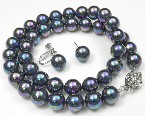 美品　アコヤ本真珠　黒真珠ネックレス　シルバー刻印金具　イヤリング両耳付 黒真珠ネックレス イヤリングorピアスセット 約42cm タヒチアン