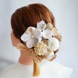 髪飾り　アイボリー×グレージュ　つまみ細工 つまみ細工とドライフラワーの髪飾り アイボリー グレージュ ヘアピン