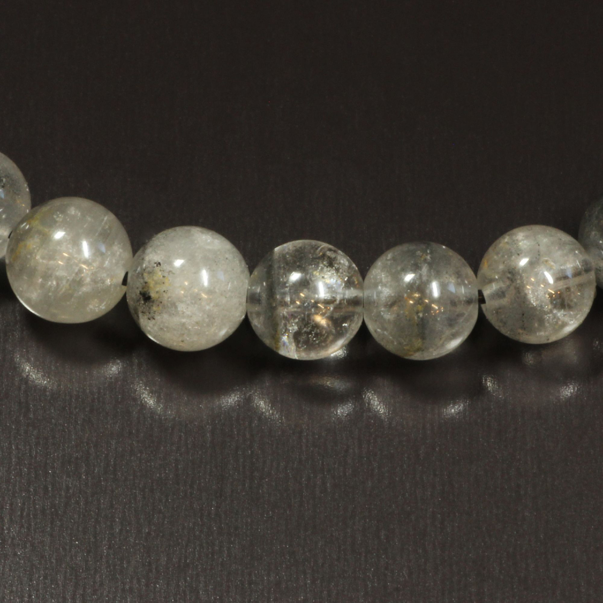 希少価値の高いプラチナルチル貫入水晶