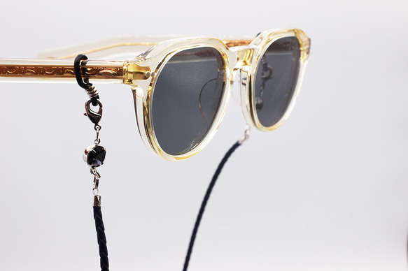 アパルトモン　メガネチェーン GLASSES CODE】きらりと光るストーンのついた本革メガネチェーン