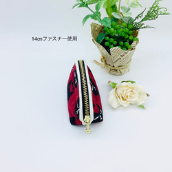 ミニポーチ☆蝶ネクタイ黒ネコ＆チューリップ柄（赤）小銭入れ　イヤフォンケース 3枚目の画像