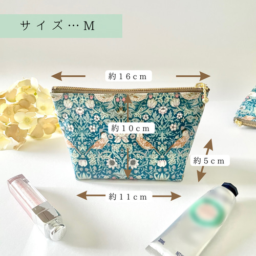 専用ページ　リバティラミネート生地使用ポーチ リバティ生地使用 仕切り付き 大人のシャカシャカポーチ