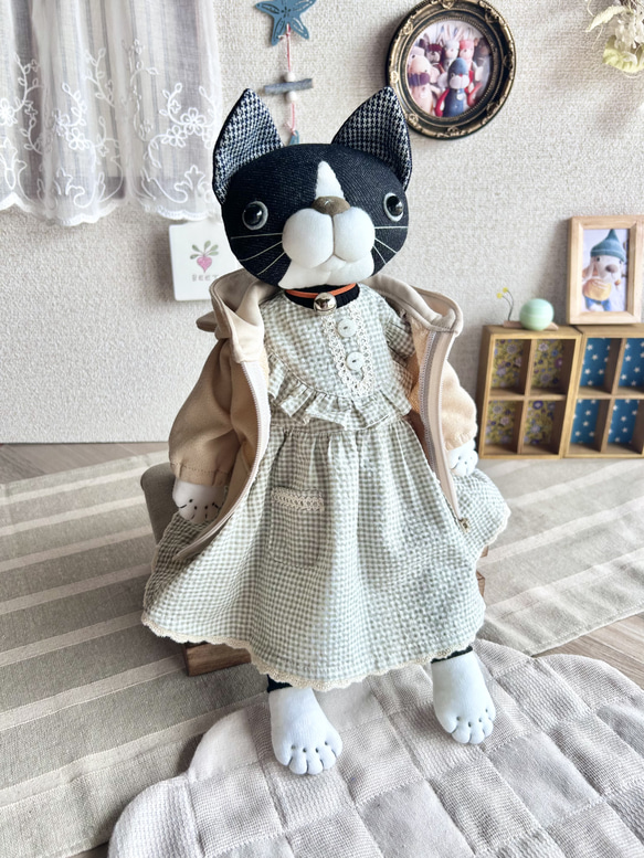 【選べるねこちゃんと耳つきパーカーと袖無しフリルワンピのセット❗️】靴下ぬいぐるみ 4枚目の画像