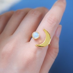 【13-18號/金色】彩虹月光石月牙民俗戒指（戒指） 第13張的照片