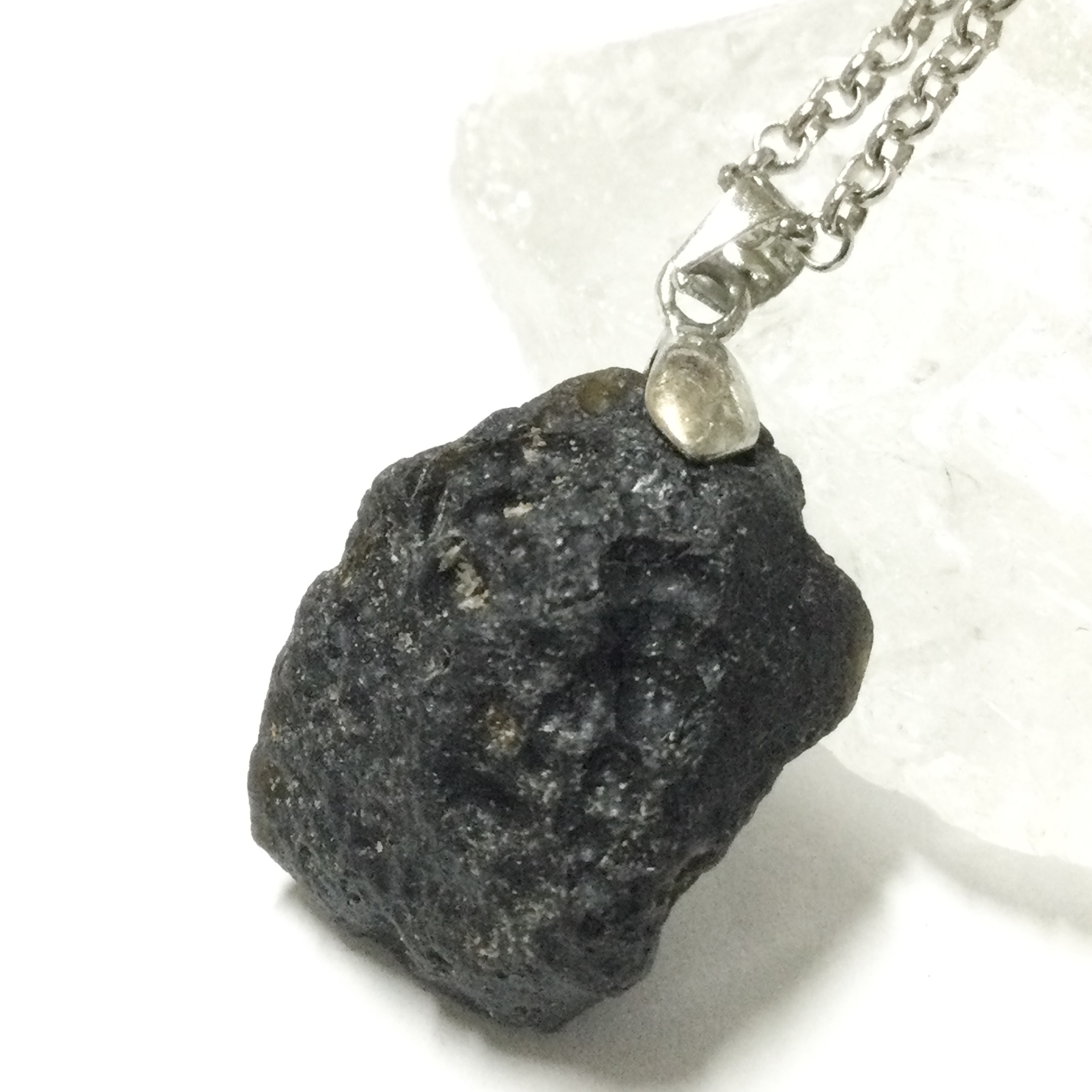 一点物☆神の石 ヒーリングストーン 天然石 テクタイト ネックレス