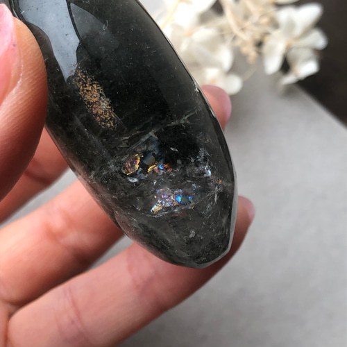 ガーデンクォーツ握り石☆瀧川神社にて浄化☆85g☆ハーフカラー