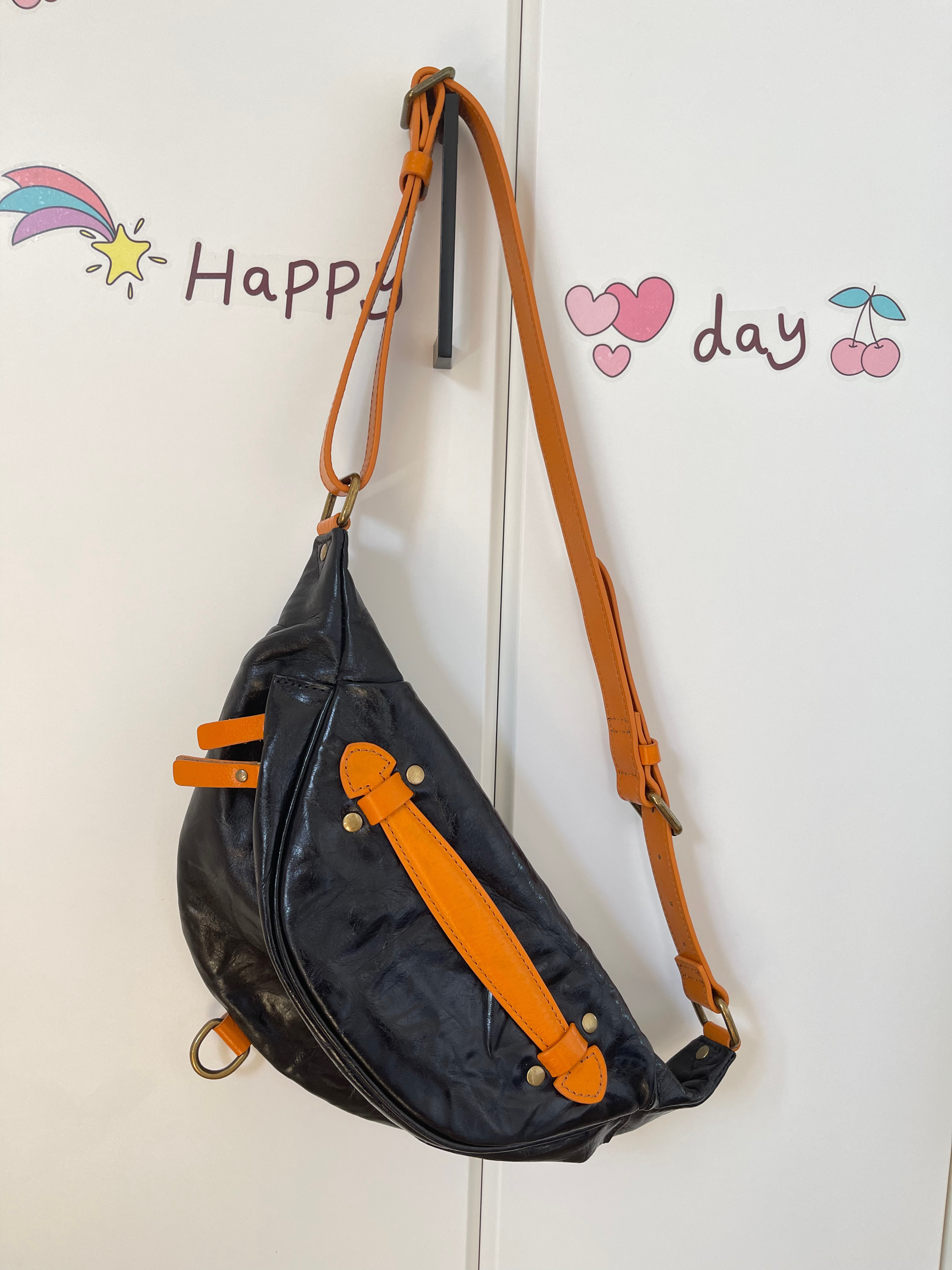 ハンドメイド　牛革　チェストバッグ　黒