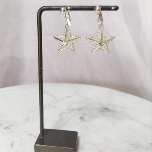 【受注生産品】 イヤリング 星に願いを Silver イヤリング Star イヤリング・ノンホールピアス