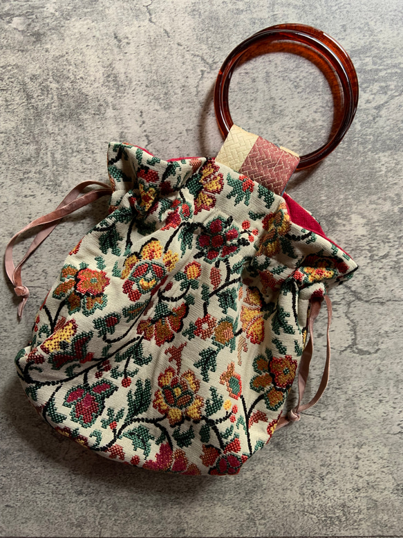 リング付き巾着バッグ、ゴブラン花柄、ベージュ 1枚目の画像