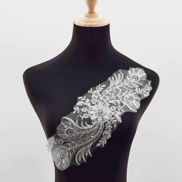 AZ142シルバー 立体お花モチーフレース 胸元モチーフ 刺繍レース AZ142シルバー 立体お花モチーフレース 胸元モチーフ 刺繍レース