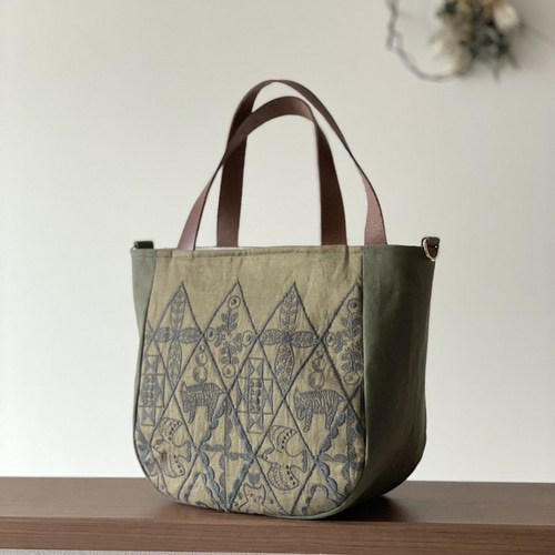 ⚮̈ミナペルホネン　symphony khaki まるっこかくれんぼトート ⚮̈ミナペルホネン symphony khaki まるっこかくれんぼトート