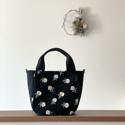 ニッサン・638 本革持ち手⚮̈ミナペルホネン skip black まるっこ