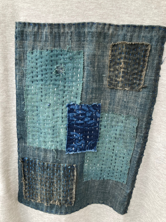1942 size M  襤褸　リメイク　tシャツ 古布　パッチワーク　藍染　藍染め　ヴィンテージ　刺し子 オリジナル 3枚目の画像
