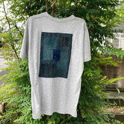 1942 size M  襤褸　リメイク　tシャツ 古布　パッチワーク　藍染　藍染め　ヴィンテージ　刺し子 オリジナル 1枚目の画像