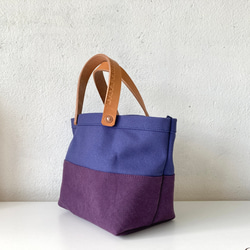 青紫色と葡萄色の小さな鞄 2枚目の画像