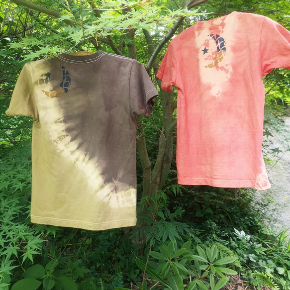 〘20％off sale〙草木染めmoon kid's T-shirt*月星キッズTシャツ／茜染め半袖　150size 6枚目の画像