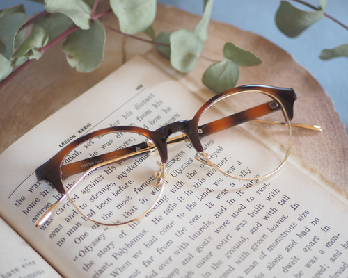 在庫限り販売終了》 アンティーク風ブローフレーム ｜べっ甲柄 メガネ