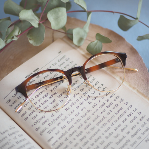 在庫限り販売終了》 アンティーク風ブローフレーム ｜べっ甲柄 メガネ