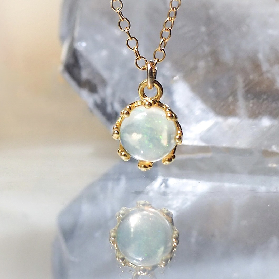 虹色オパールネックレス　★★★グレード　Gem stone collection
