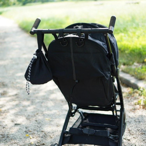 特集掲載《名入れOK》ベビーカーにつけられる撥水シューズポーチ 雑貨