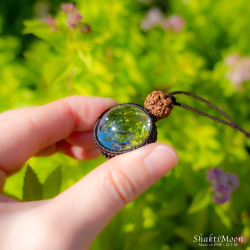 お中元 お歳暮 お年賀 夏 冬 年末年始のご挨拶 ギフト 通販な 虹色の地球！スペシャルアイリスクォーツとルドラクシャのお守り ネックレス・ペンダント