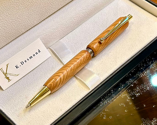 【野原工芸】屋久杉 シャープペンシル（旧型／ゴールド） 天然屋久杉【光明瘤】無垢シャープペンシル(0.5mm)1本 〈 高級 ペン