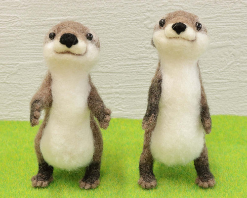 羊毛フェルト カワウソお母さん 大きい
