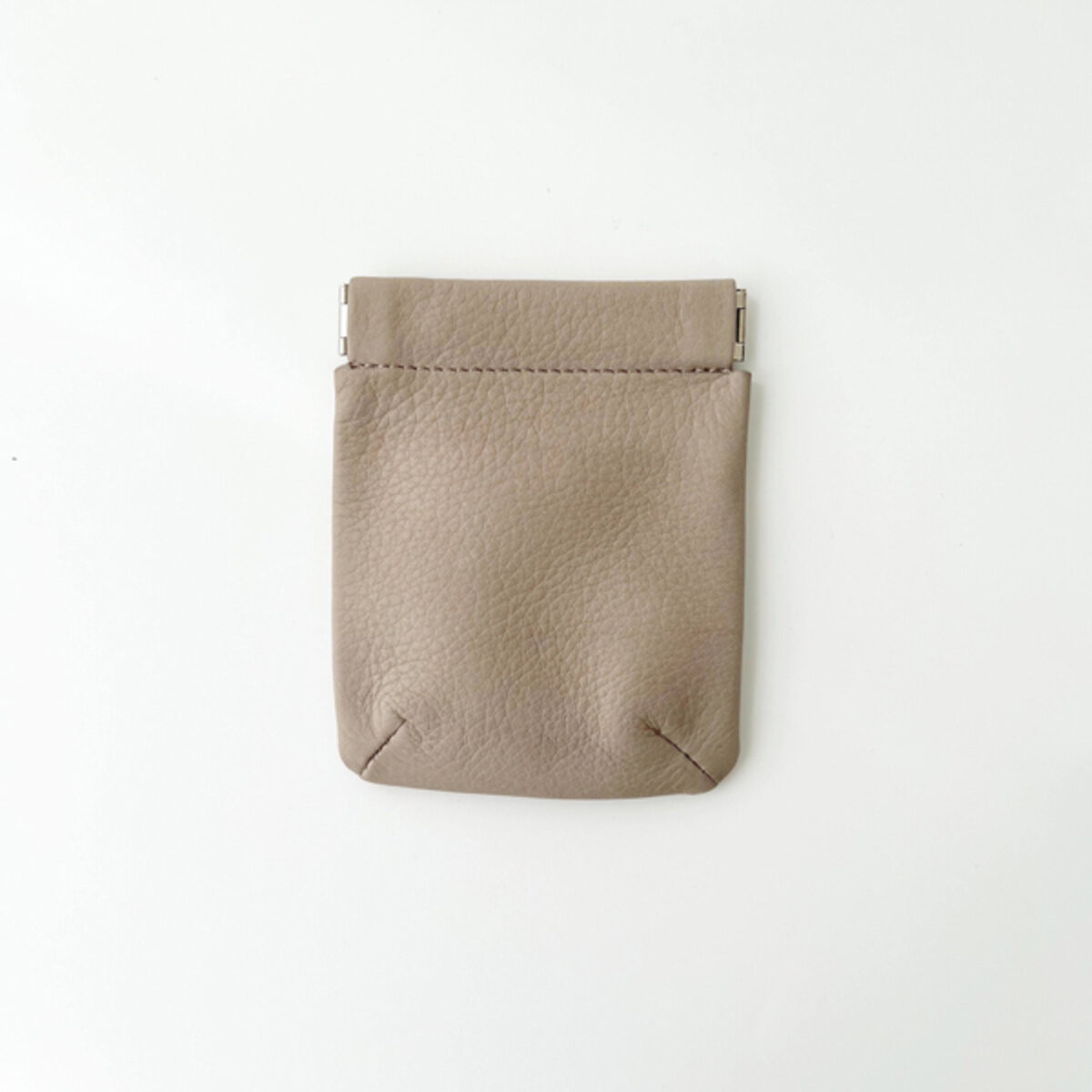 ［カウレザー］　口金ケースM [ESP-6679]グレー 4,620円