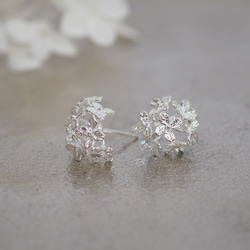 紫陽花のピアス(silver) 1枚目の画像