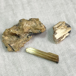 ゴールデンルチル　ミニ原石　3個セット　ブラジルバイーア州産 2枚目の画像