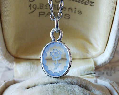 ビンテージ ロイヤルドルトン ネックレス イヤリング 花 モチーフ 蚤の市 1b63594b63976b46c69bd147ba998c