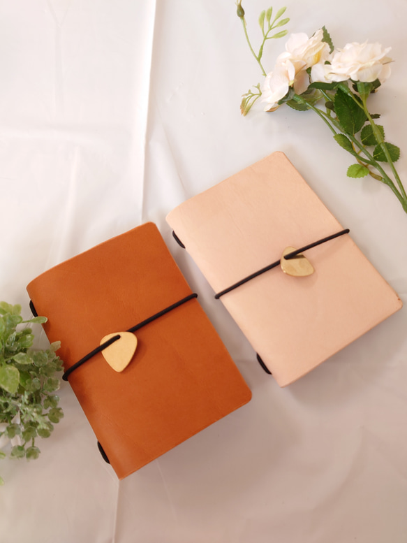 真鍮ピックのトラベラーズノート】 ノートカバー ヌメ革 パスポート