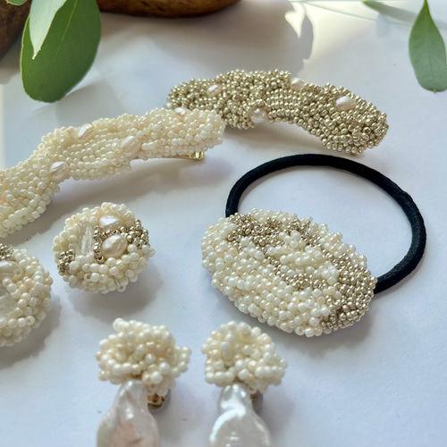 ビーズ刺繍ヘアゴム ヘアゴム - tokotoko_handmade | minne 国内