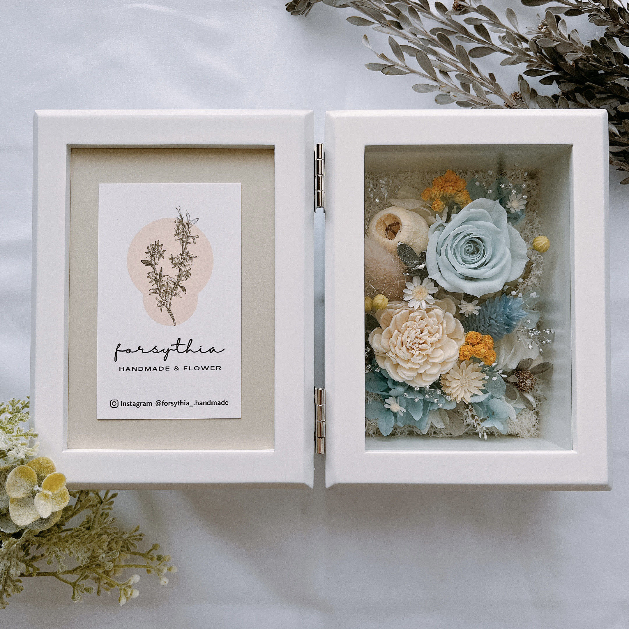 かすみ草とブルーローズのフォトフレーム　子育て感謝状　両親贈呈品　写真立て　結婚祝い　出産祝い　ウェルカムスペース　記念