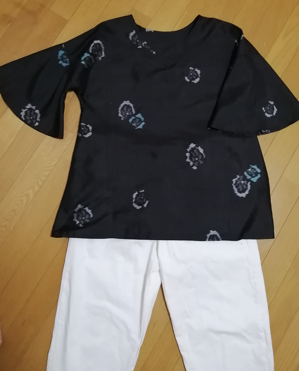 SOLD　着物リメイク　ブラウス　銘仙　FREE SIZE 