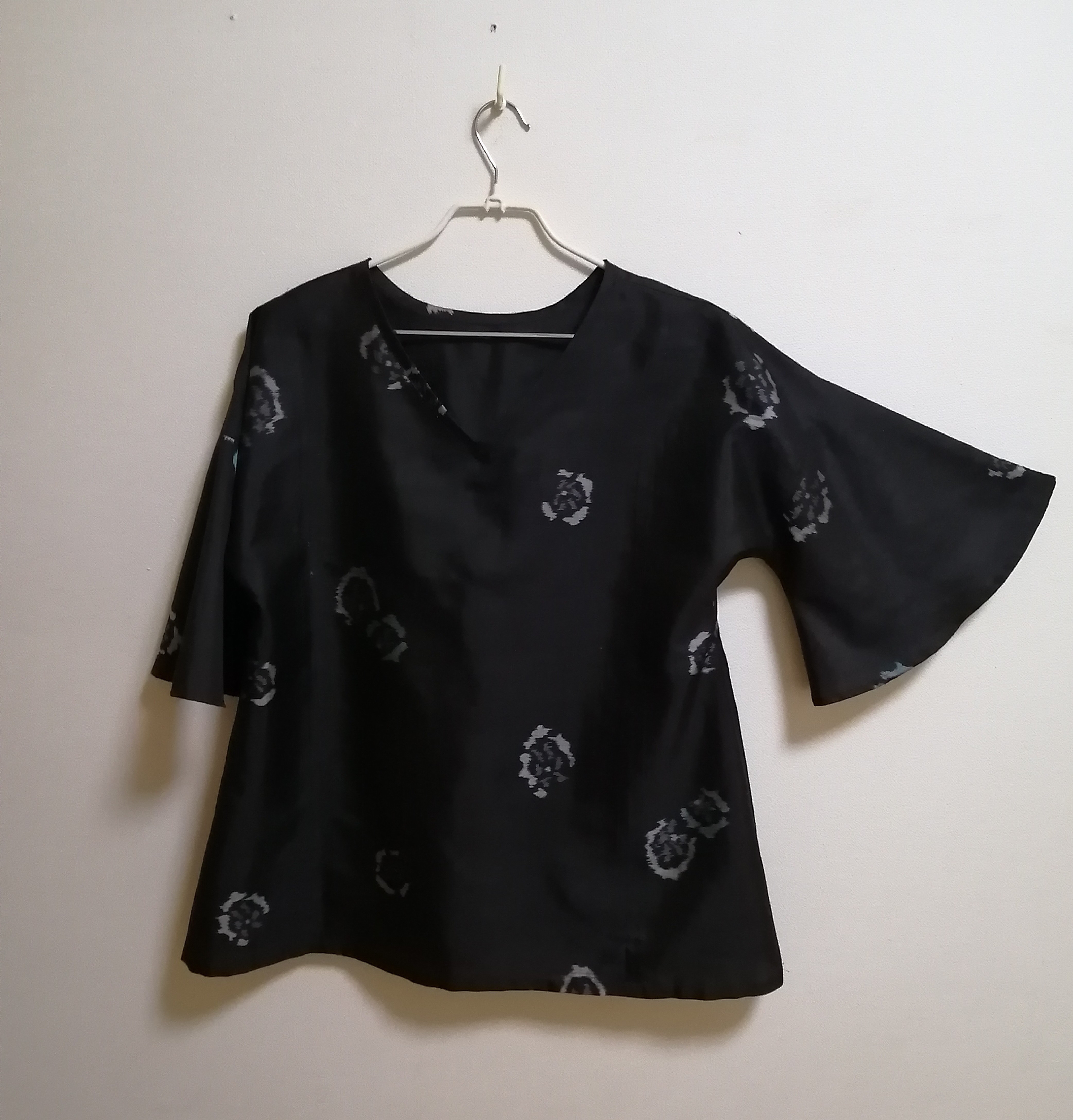 SOLD　着物リメイク　ブラウス　銘仙　FREE SIZE