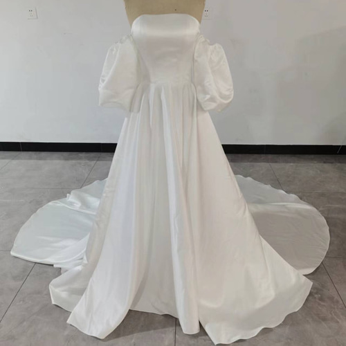 フランス風 オフショル ウエディングドレス プリンセスライン 華やかな  