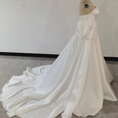 憧れのドレス ブルーグレー プリンセスライン オフショルダー 埋め込ま  