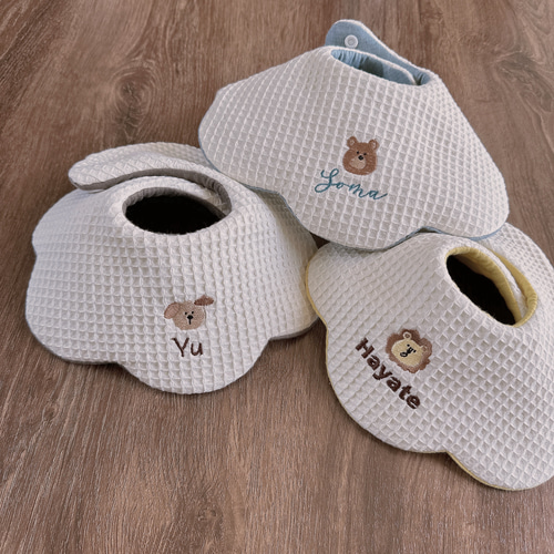 animals bib ꪔ̤̮ “名入り”ゆるかわ動物の刺繍スタイ スタイ