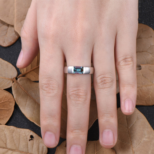 アレキサンドライト　SV925 シルバー　リング 6月　誕生石　新品未使用 ソリッド ゴールド スターリング シルバー カラー チェンジ 6 月の