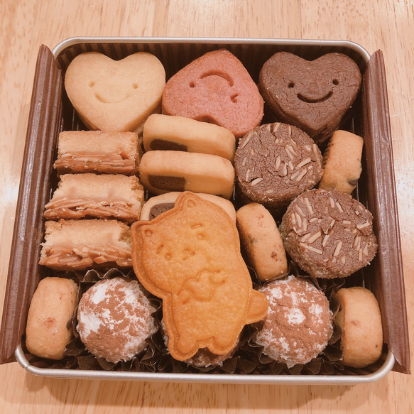 ✴︎小さめ手作りハートクッキー缶詰め合わせセット ✴︎小さめ手作りハートクッキー缶詰め合わせセット