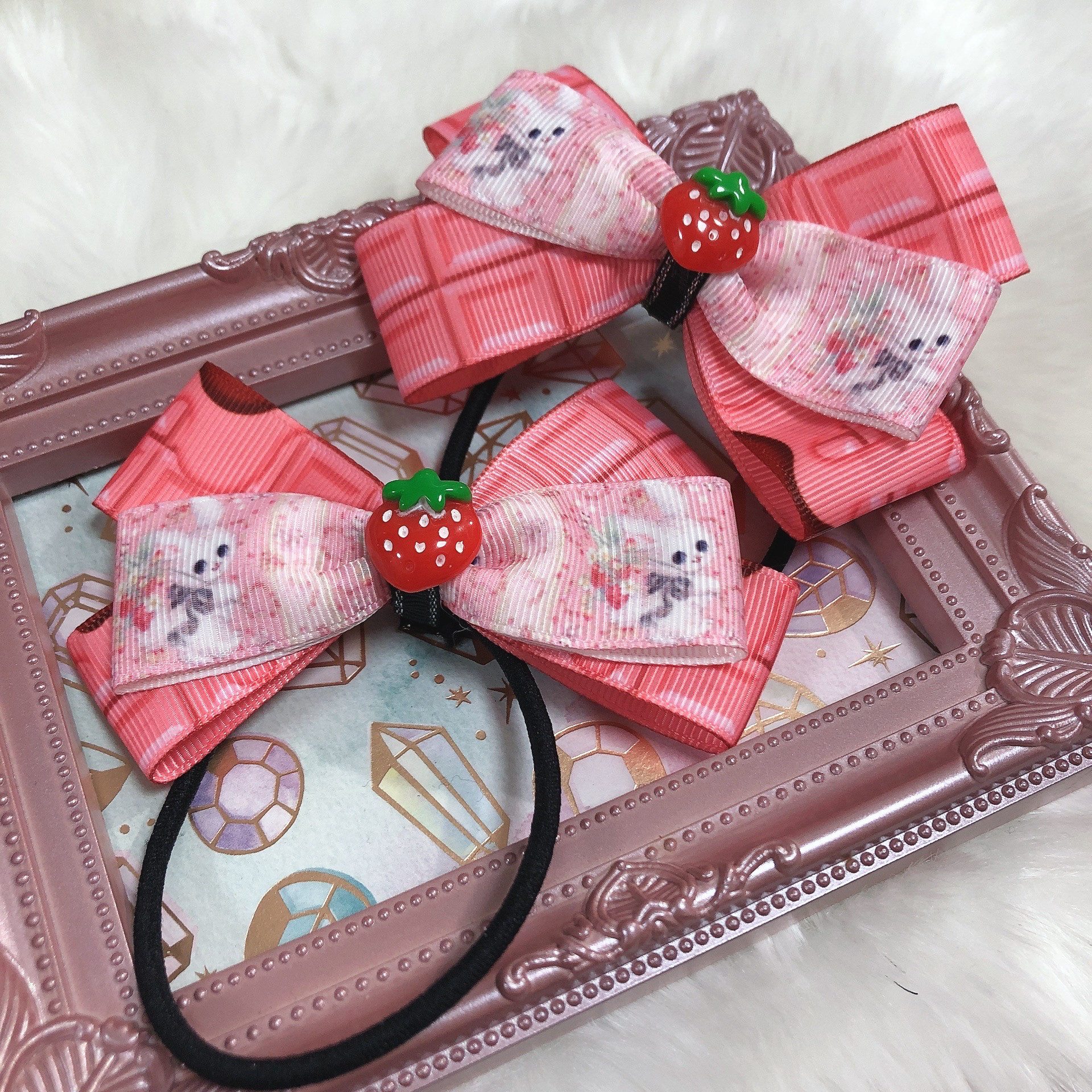 在庫一掃セール売れ筋ランキング リピ様♡いちごウサギ♡レジンヘアゴム ヘアゴム