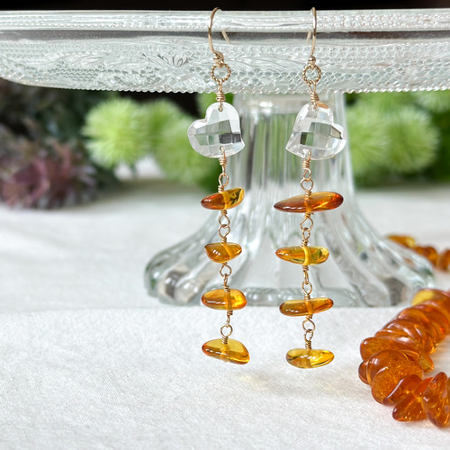 14kgf*ハートクリスタルとバルティックアンバーのロングピアス  